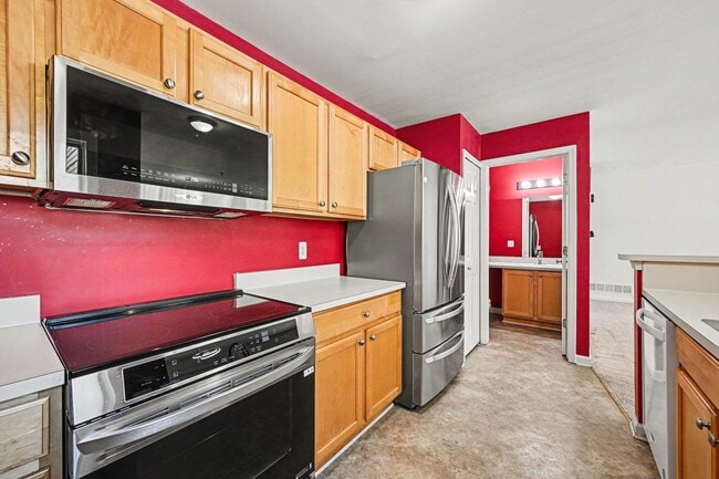 Building Photo - 2878 Barclay Wy