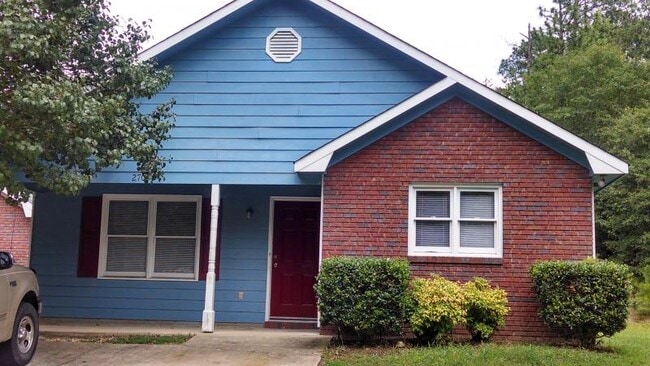 Primary Photo - 2704 21st Ave