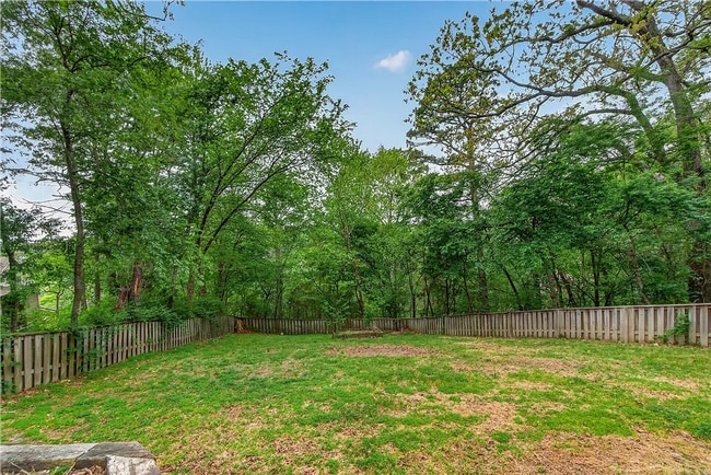 Building Photo - 8517 Spruce Dr