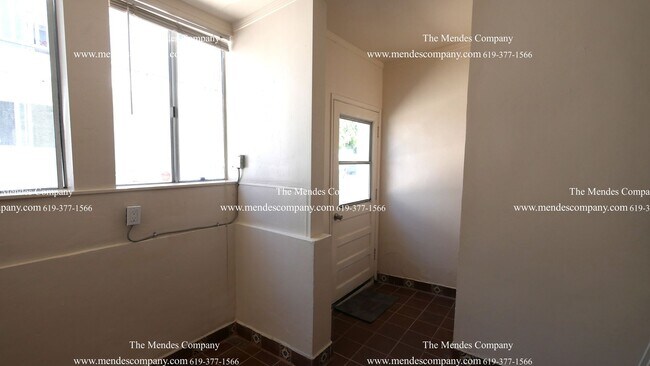 Building Photo - 3130 Emerson St