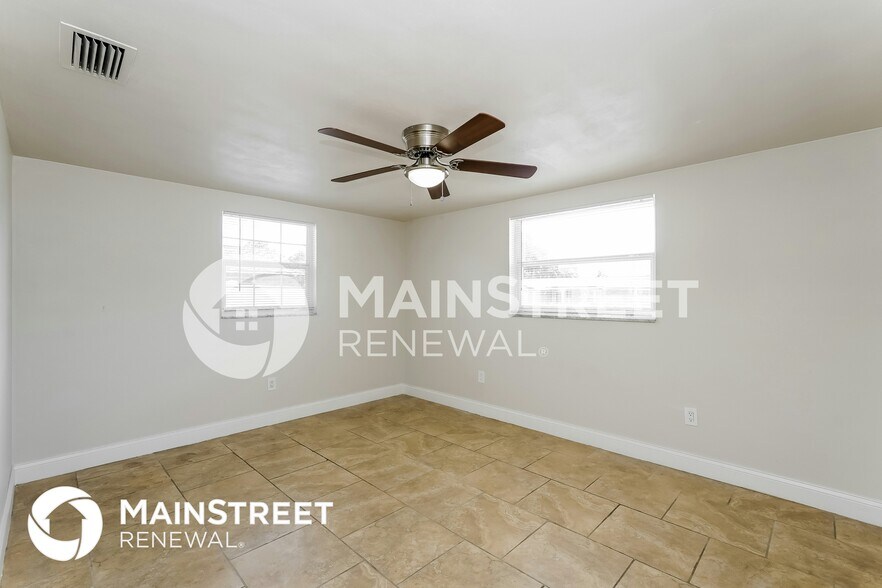 Building Photo - 7625 Ilex Dr