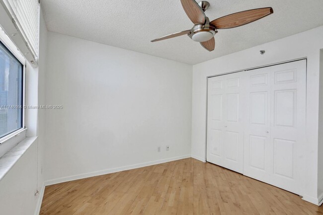 Building Photo - 770 Claughton Island Dr
