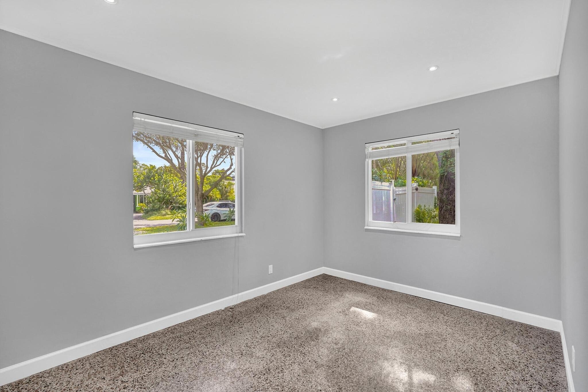 Building Photo - 1101 SW 8th Ter