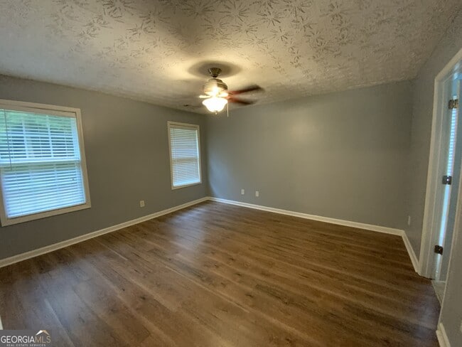 Building Photo - 69 Jameston Dr