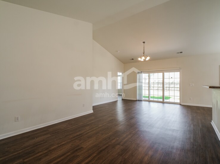 Building Photo - 1408 Parkland Way
