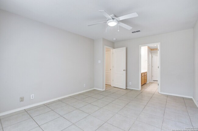 Building Photo - 6002 Woodway Pl