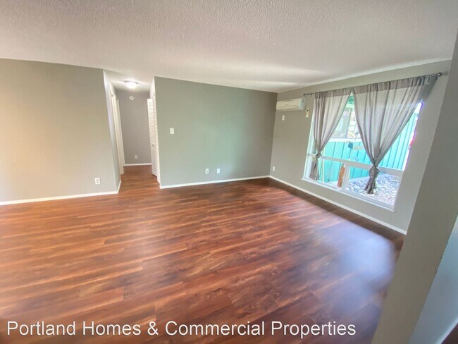 Building Photo - 2 br, 1 bath House - 832 SE Lambert Circle