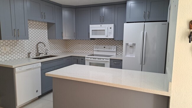 Building Photo - 13701 SW 84th St