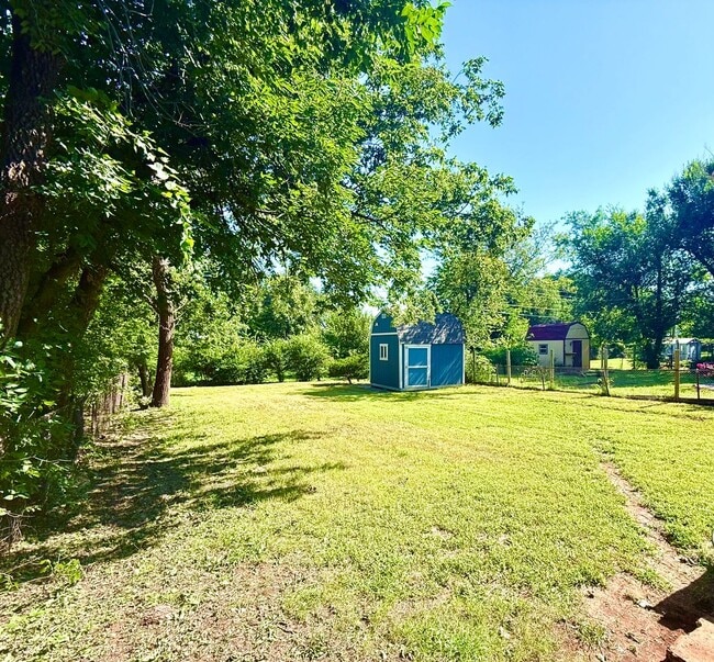 Building Photo - Cute 2Bed / 1Bath Home In NW OKC!!!