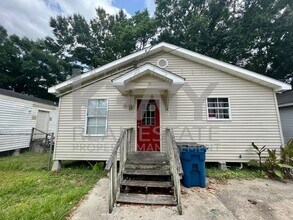 Building Photo - 3 Bed, 2 Bath House in Lafayette!