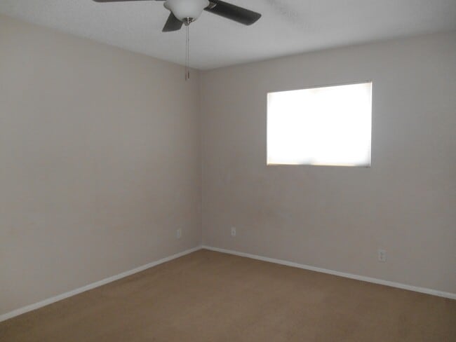 Building Photo - 898 Rhinegold Way