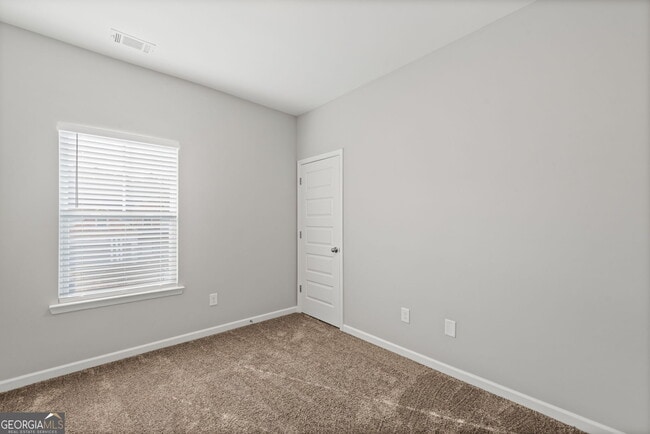 Building Photo - 559 Belmont Ln