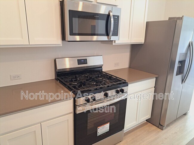 Building Photo - 2544 Four Waters Lp