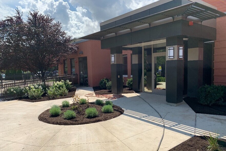 Oak Hill Apartments 22 Strayhorn Way Pittsburgh PA 15213 Apartment