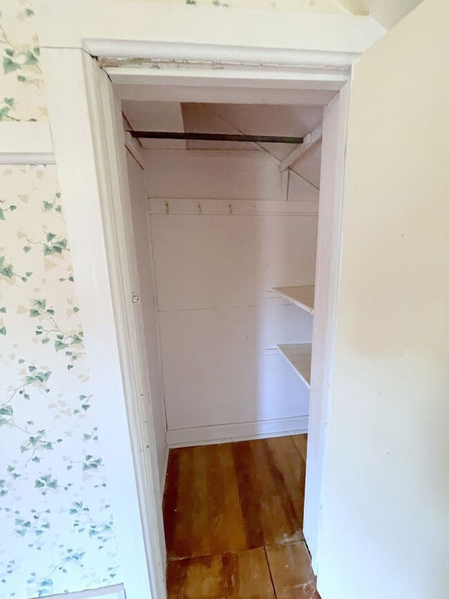 Building Photo - Beautiful Country Living with this 3 Bedroom, 2 Bathroom Farm House in Concord School District