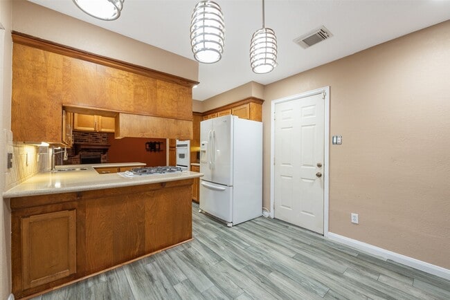 Building Photo - 123 Ballantrae Ln