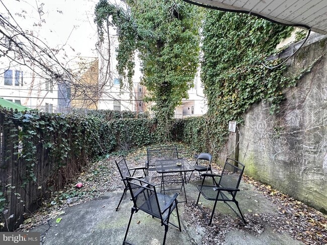 Building Photo - 1835 N Bouvier St