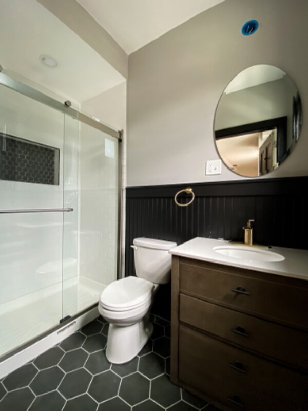 Building Photo - 185 Broadway