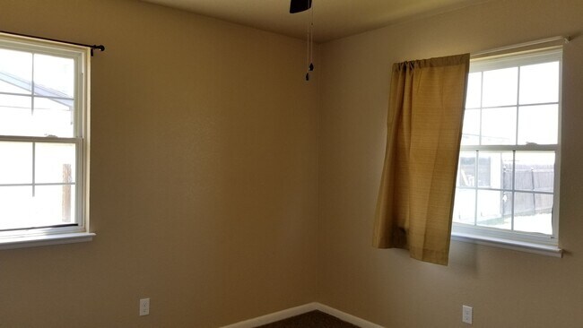 Building Photo - 117 Lockwood Dr
