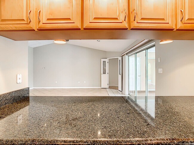 Building Photo - Port Charlotte Waterfront Pool Home - Grea...