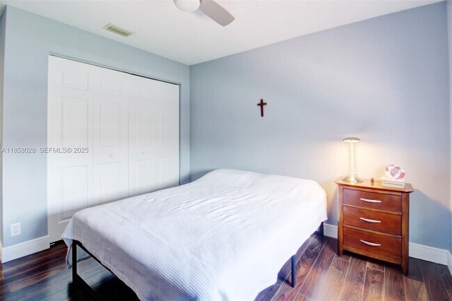 Building Photo - 1610 Sandpiper Cir