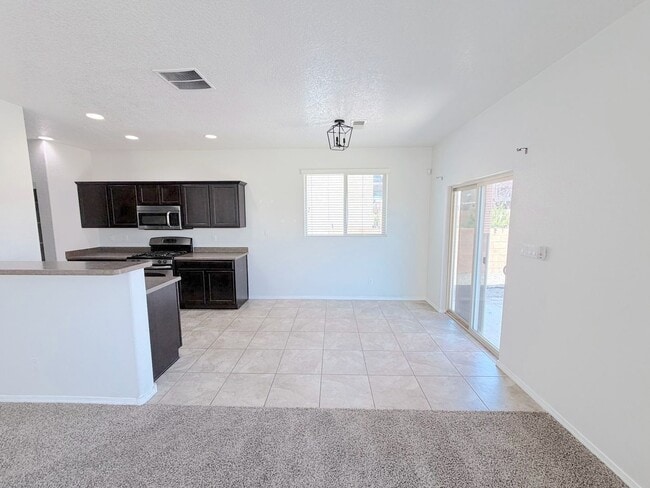 Building Photo - 8323 Groundsel Rd NW