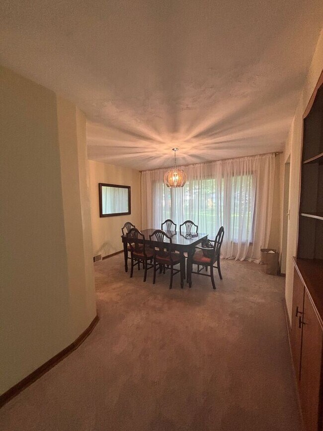 Building Photo - Charming 3 beds 2 baths in Mayfield!