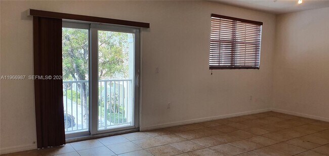 Building Photo - 8899 NW 107 Ct