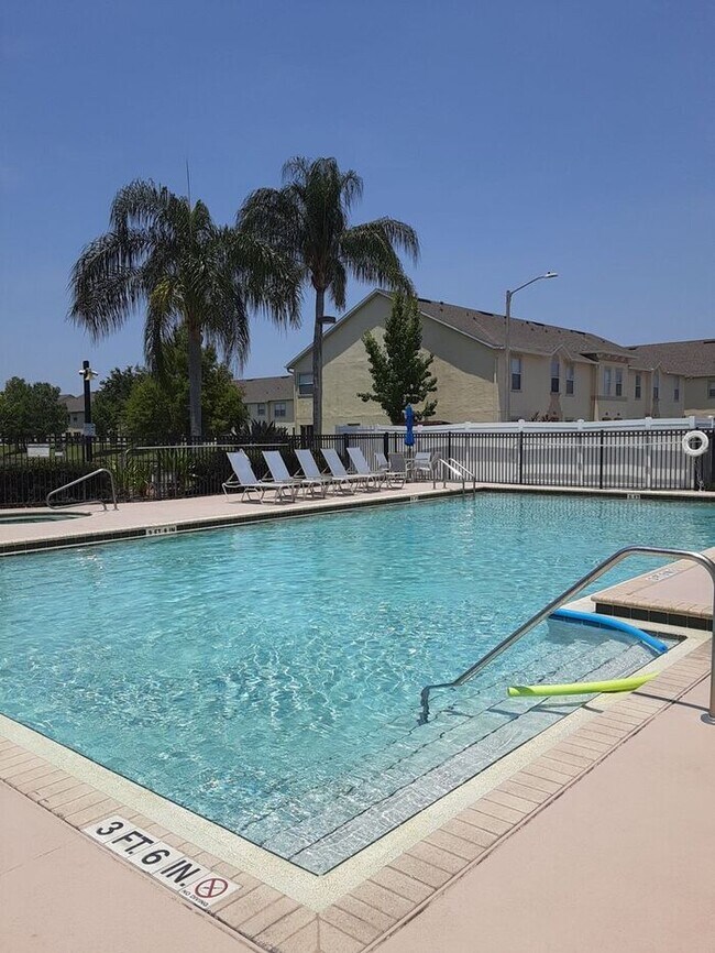 Building Photo - FREE RENT!!! Condo at Club Cortile, Kissimmee
