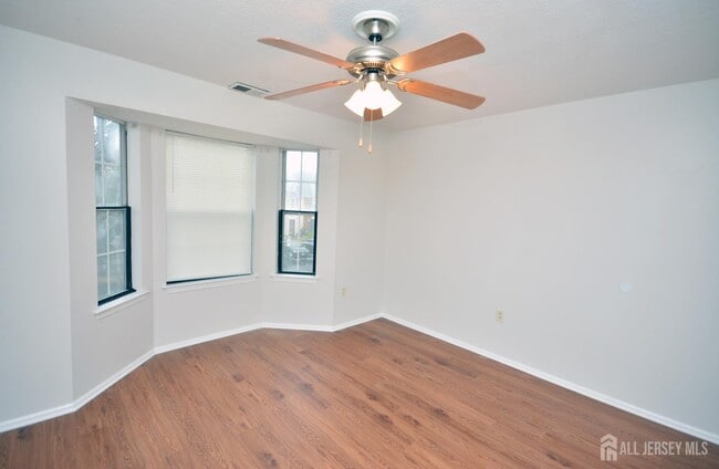 Building Photo - 25 Goodwin Dr