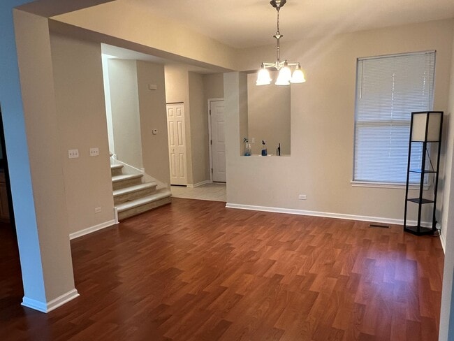 Building Photo - 1861 Crenshaw Cir
