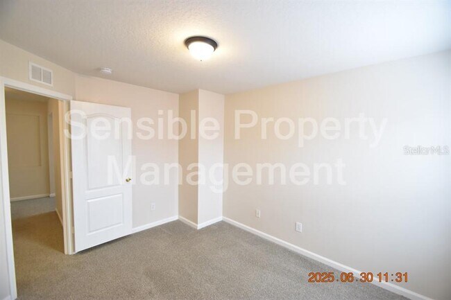 Building Photo - 11570 Misty Isle Ln