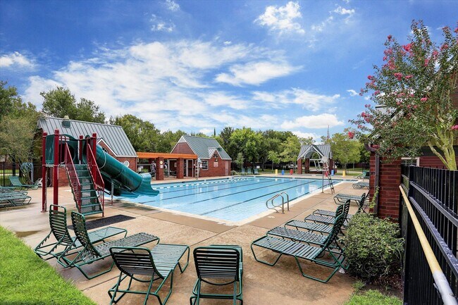 Building Photo - 6806 Flowermound Dr