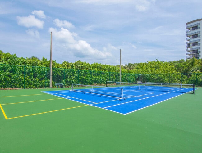 Building Photo - 3200 N Hwy A1A