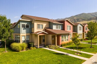 Building Photo - Farmington Crossing