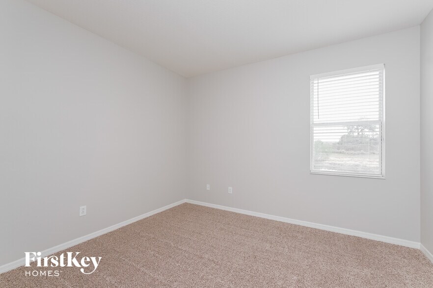 Building Photo - 10109 Caraway Spice Ave