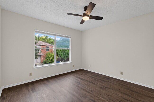 Building Photo - 8910 Kenton Mist