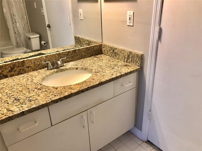 Building Photo - 5542 Metrowest Blvd