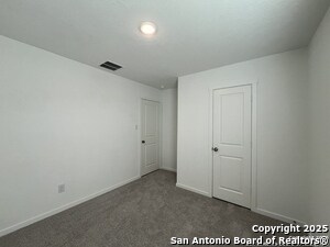 Building Photo - 534 Chevre Rd