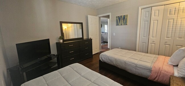 Building Photo - -First-Floor End-Unit | Fully Furnished 2B...