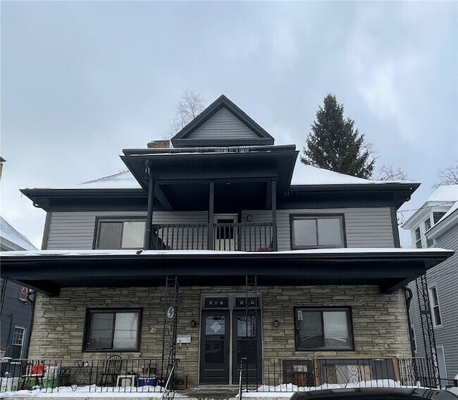 Building Photo - 319 N Balph Ave