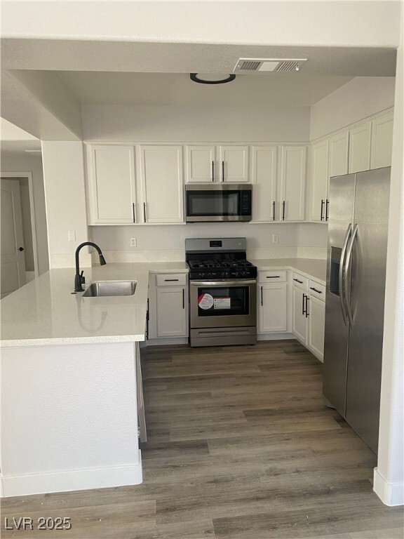 Building Photo - 9901 Trailwood Dr