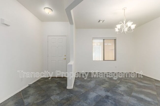 Building Photo - 10328 E Second Water Trail