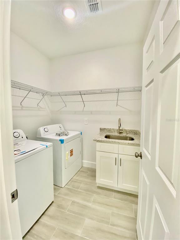 Building Photo - 10006 Massey St