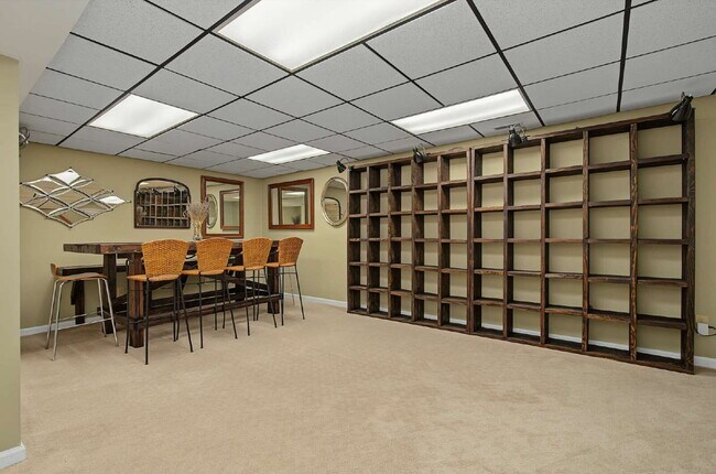 Building Photo - Spacious 4-Bed Oasis with Basement in Cary