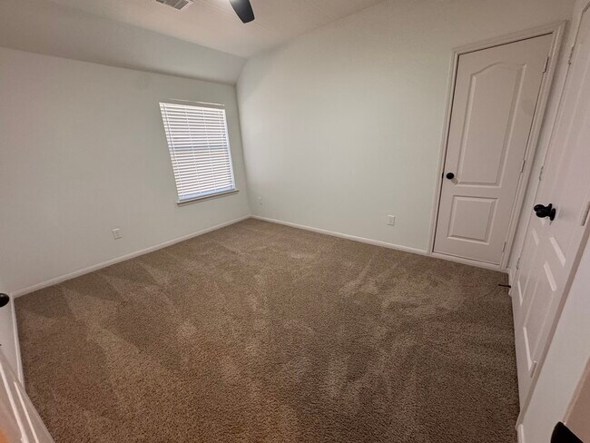 Building Photo - 14442 Mountain Cliff Ln