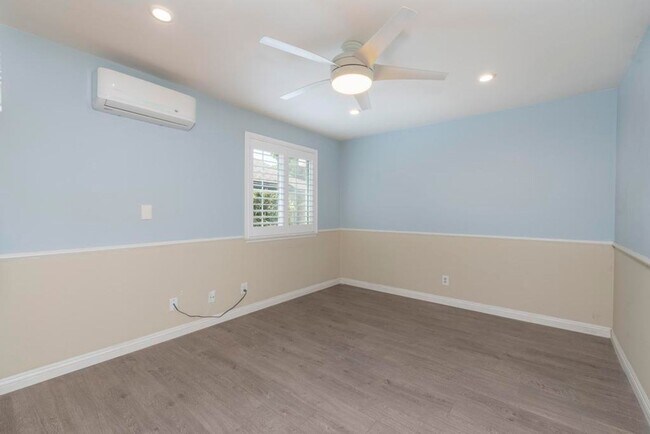 Building Photo - **Remodeled** spacious 5 bedroom home!!!