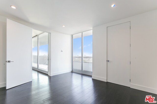 Building Photo - 1100 Alta Loma Rd