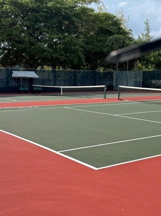 Building Photo - 1140 Lidflower St