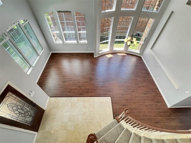 Building Photo - 5973 Country View Ln